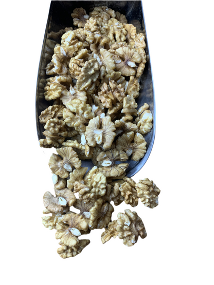 Valnötter extra light hand öppnad från Chile